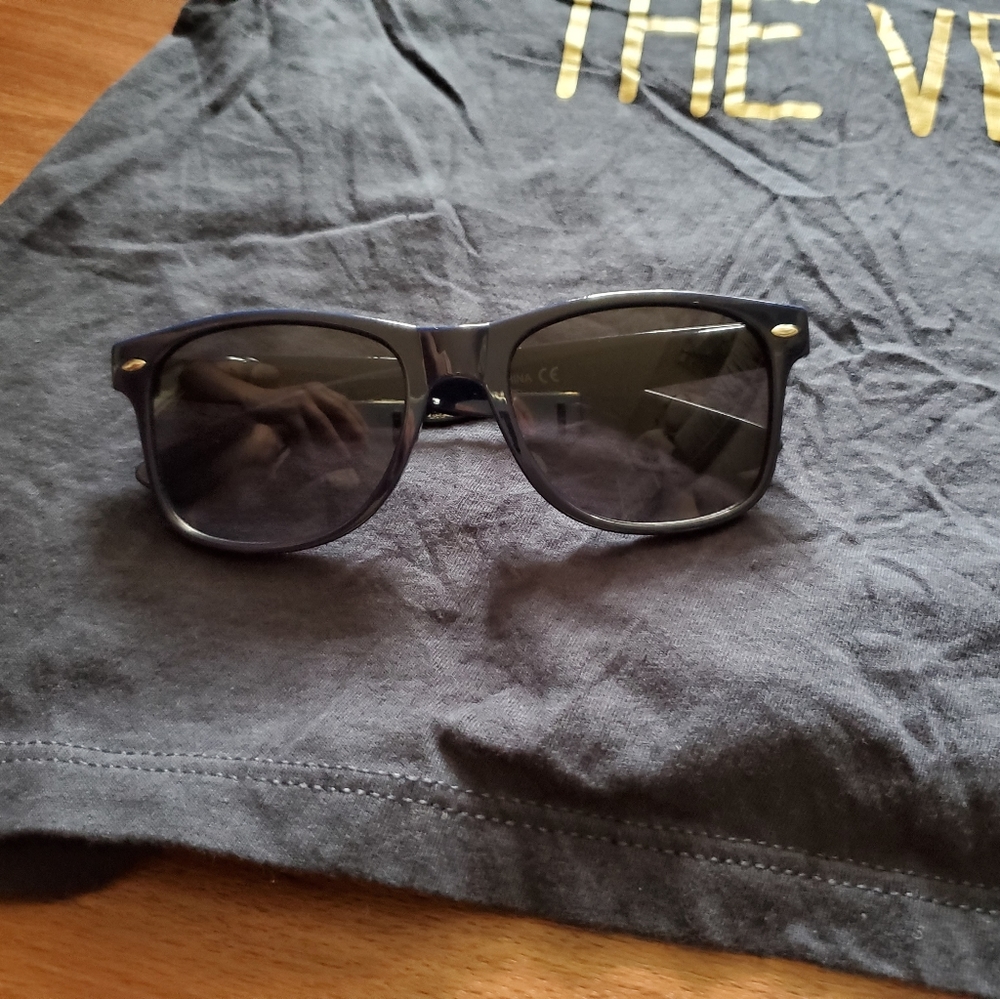 Navy-blue sunglasses